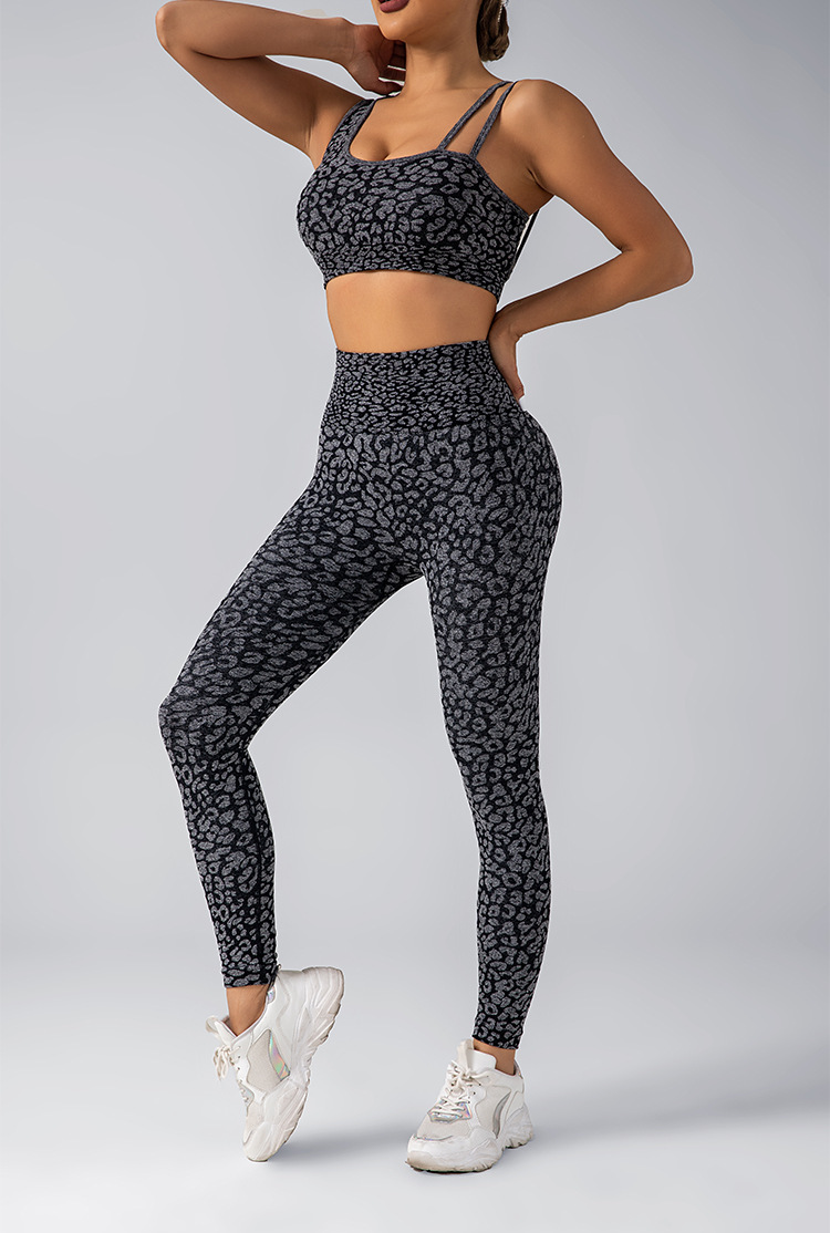 Customized Leopard Yoga Set
